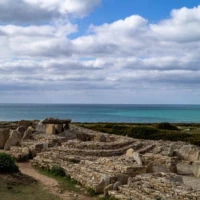 Roadtrip en Bretagne : Menez Dregan, trésor archéologique © Myriam Muesser